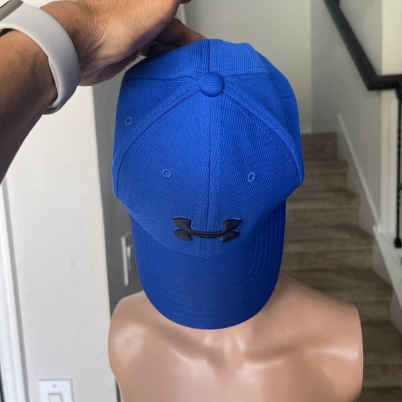 Under Armour Blue Hat Unisex Classic fit Youth Sz S rarely used - Picture 7 of 7